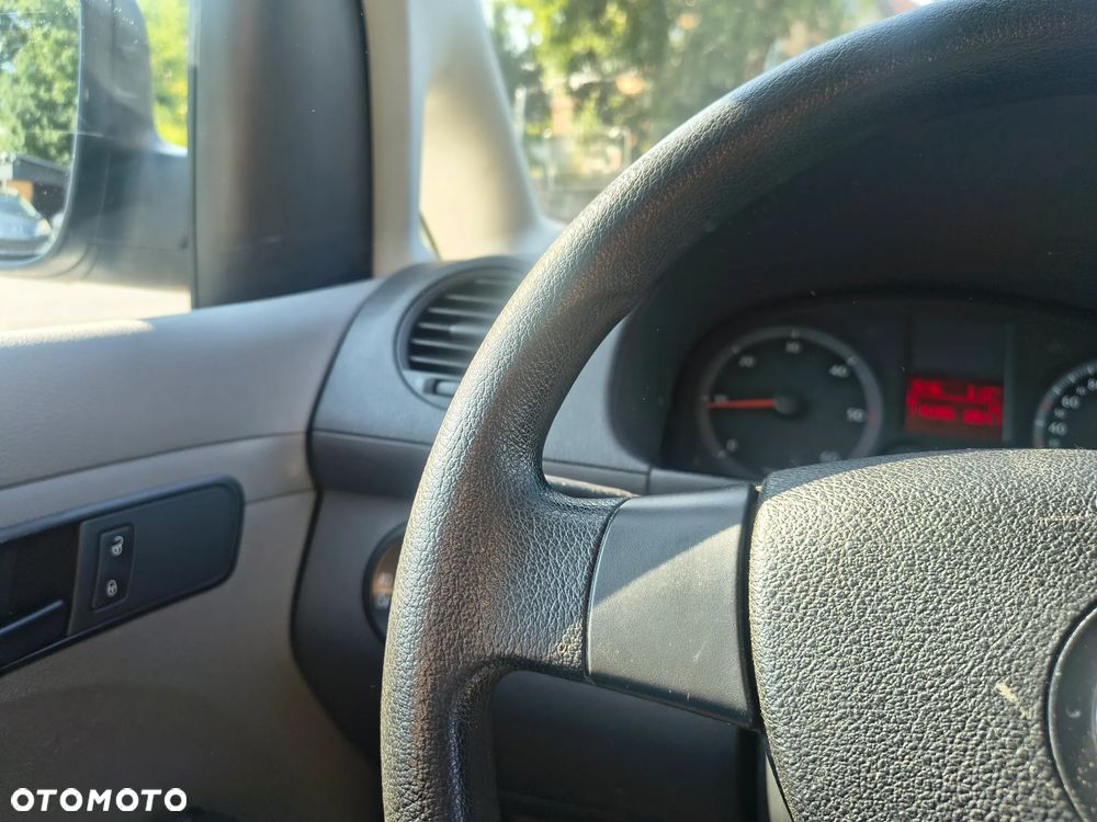 Volkswagen Caddy - 20