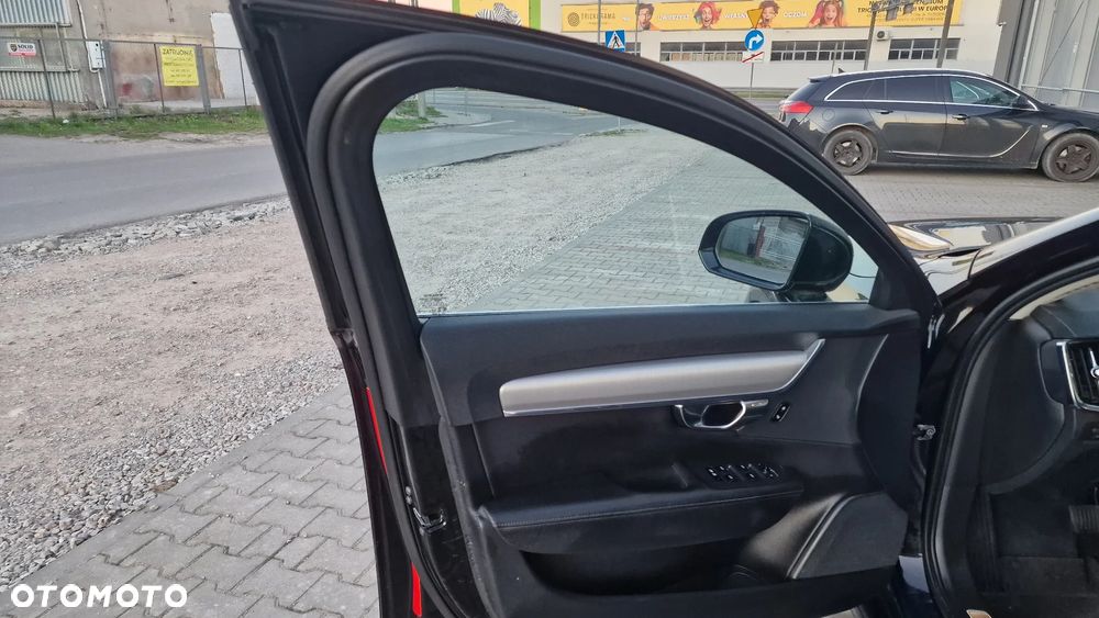 Volvo V90 D4 Momentum - 10