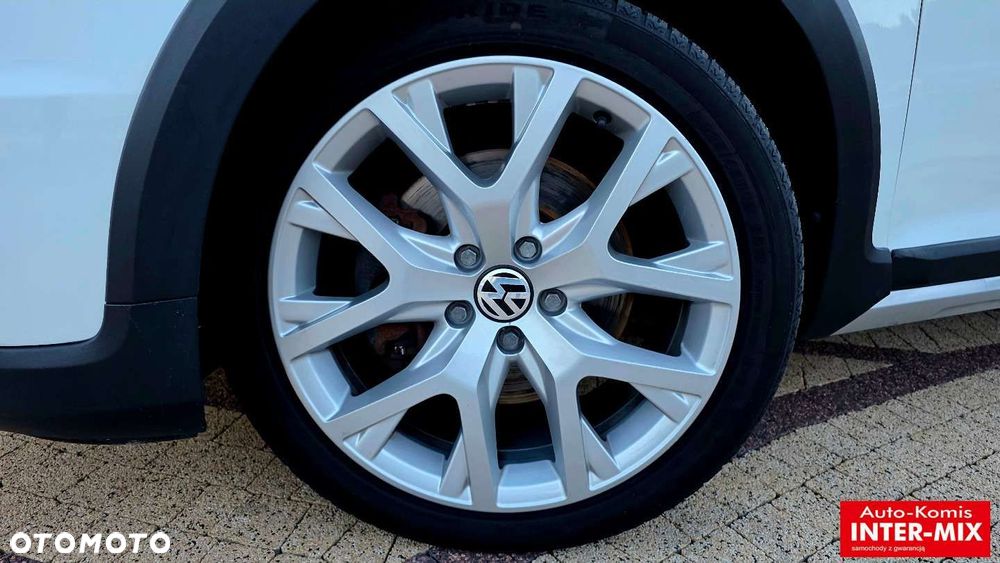 Volkswagen Golf - 22