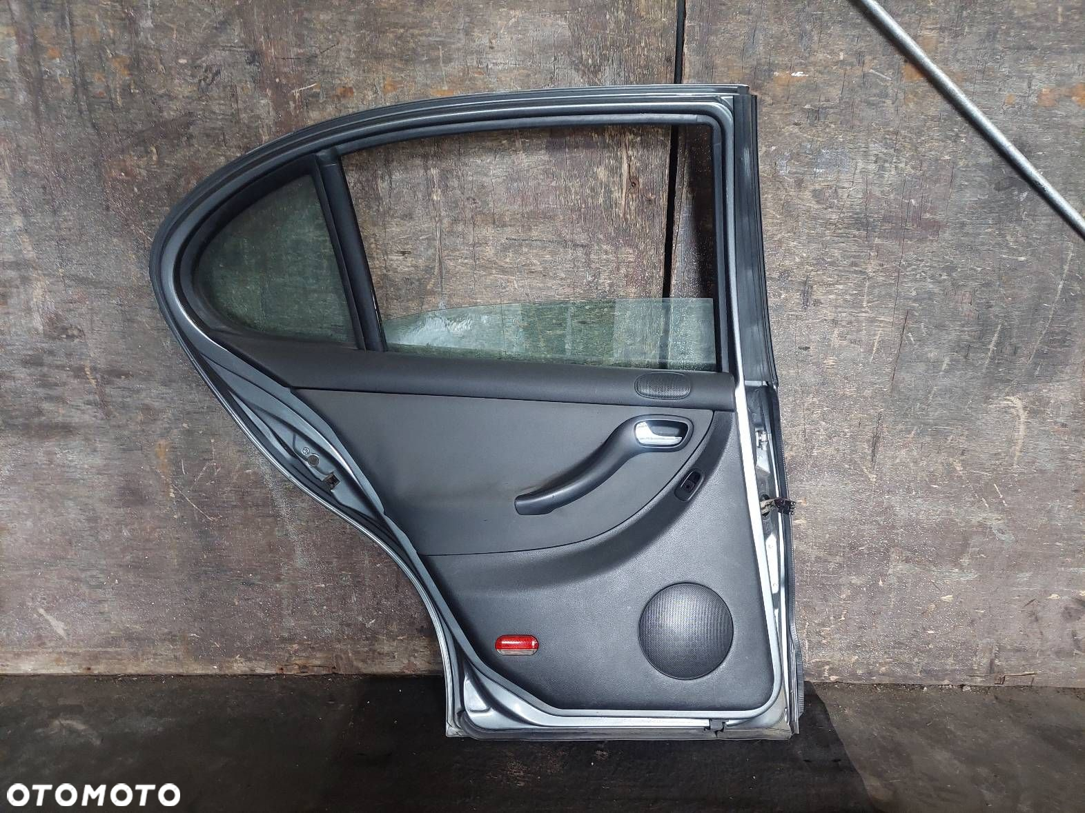 DRZWI KOMPLETNE LEWY TYŁ SEAT TOLEDO II LEON I LS7T - 4