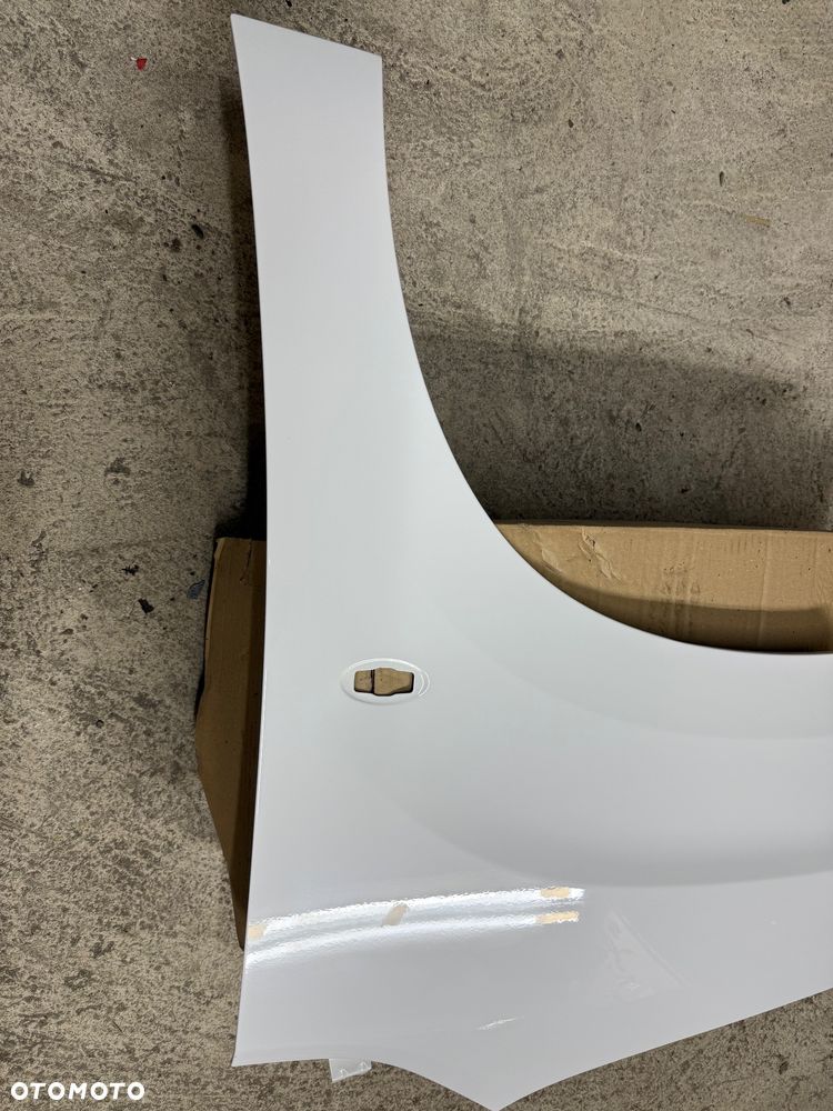 BLOTNIK LEWY PRZÓD BERLINGO PARTNER IV COMBO E ZWYKŁY BIAŁY - 23