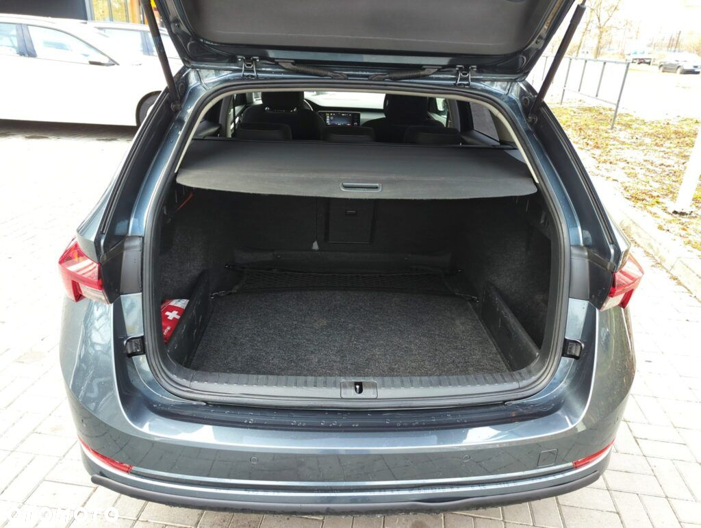 Skoda Octavia 2.0 TDI Ambition DSG - 8