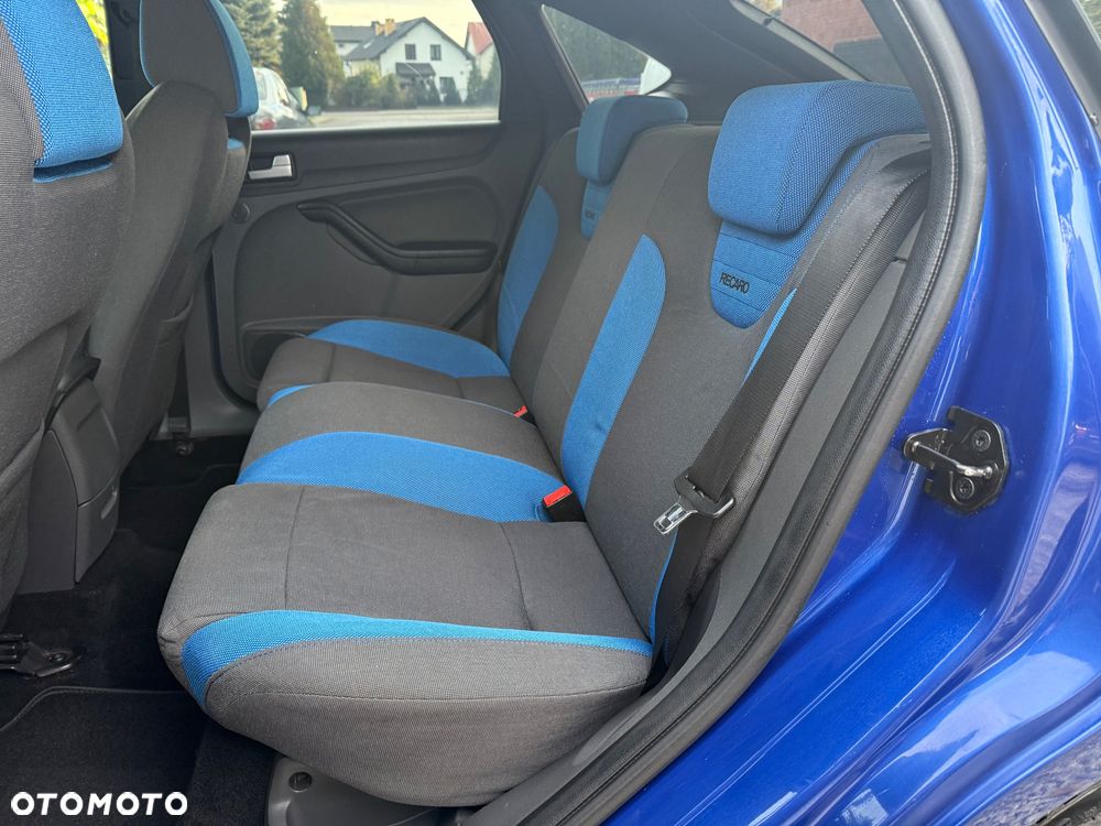 Ford Focus 2.5 ST - 26