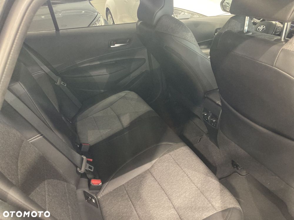 Toyota Corolla 1.8 Hybrid Comfort - 10