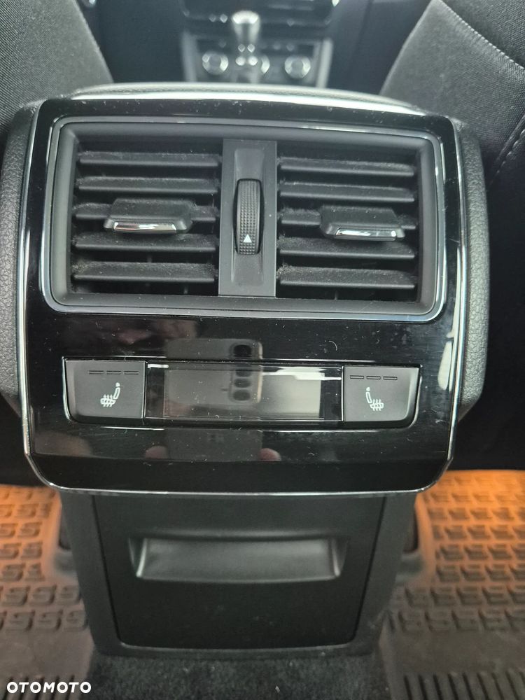 Skoda Superb 2.0 TDI Ambition - 29