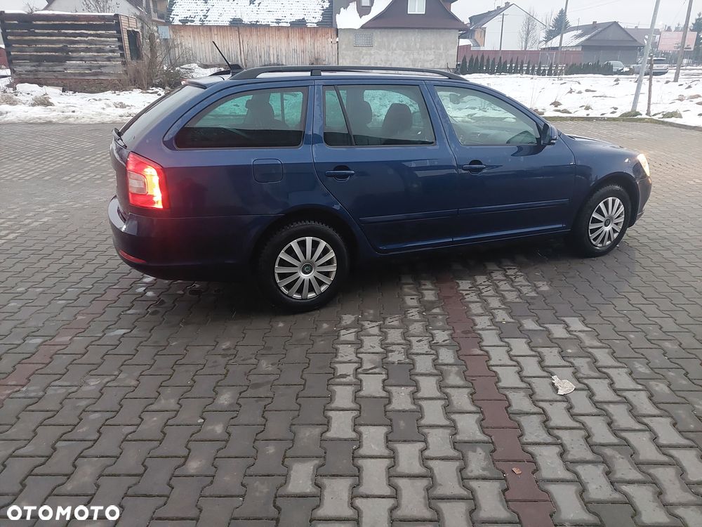 Skoda Octavia 1.6 TDI DPF Elegance - 6