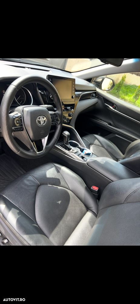 Toyota Camry Business Edition - 9