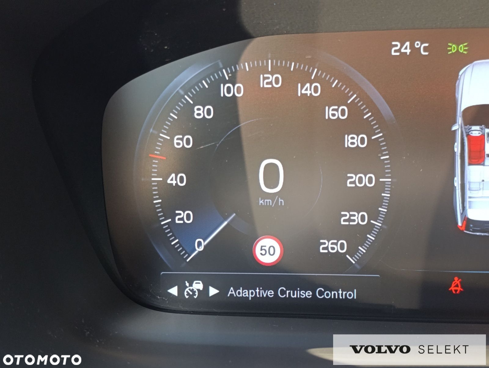 Volvo V90 Cross Country - 24