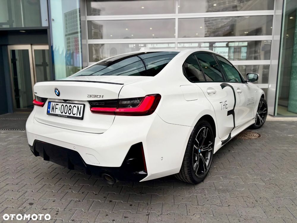 BMW Seria 3 330i xDrive M Sport sport - 7