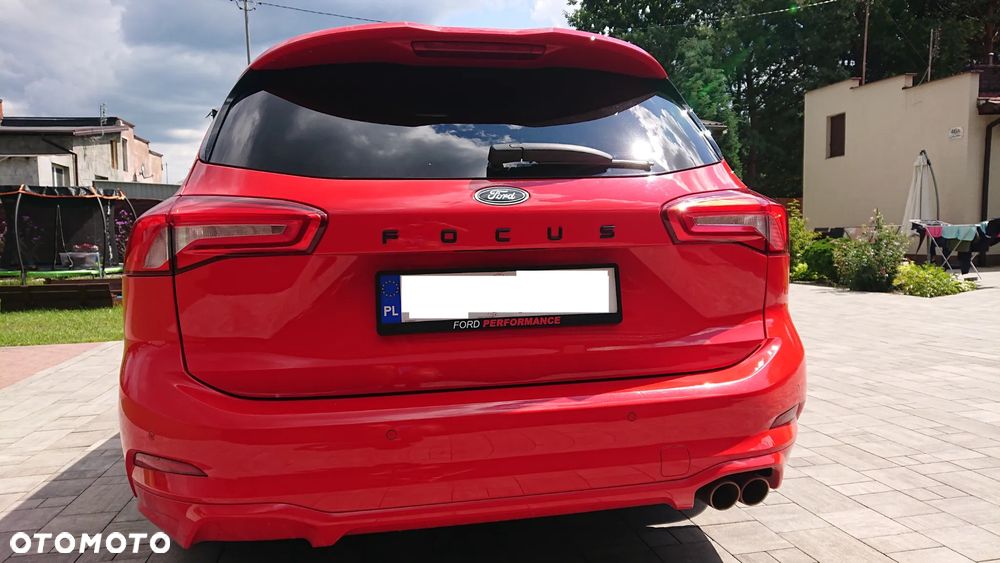 Ford Focus SW 1.5 EcoBoost S&S ST-LINE - 10