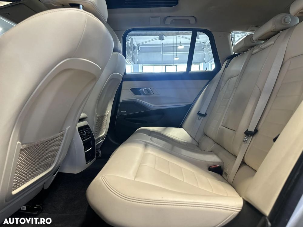 BMW Seria 3 - 12