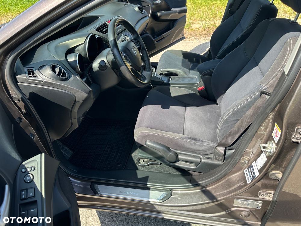 Honda Civic 1.8 Lifestyle - 29