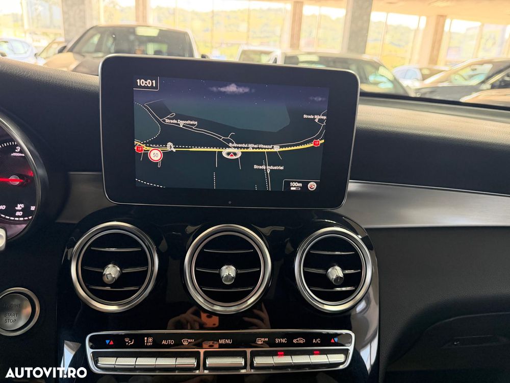 Mercedes-Benz GLC Coupe 250 d 4Matic 9G-TRONIC AMG Line - 30