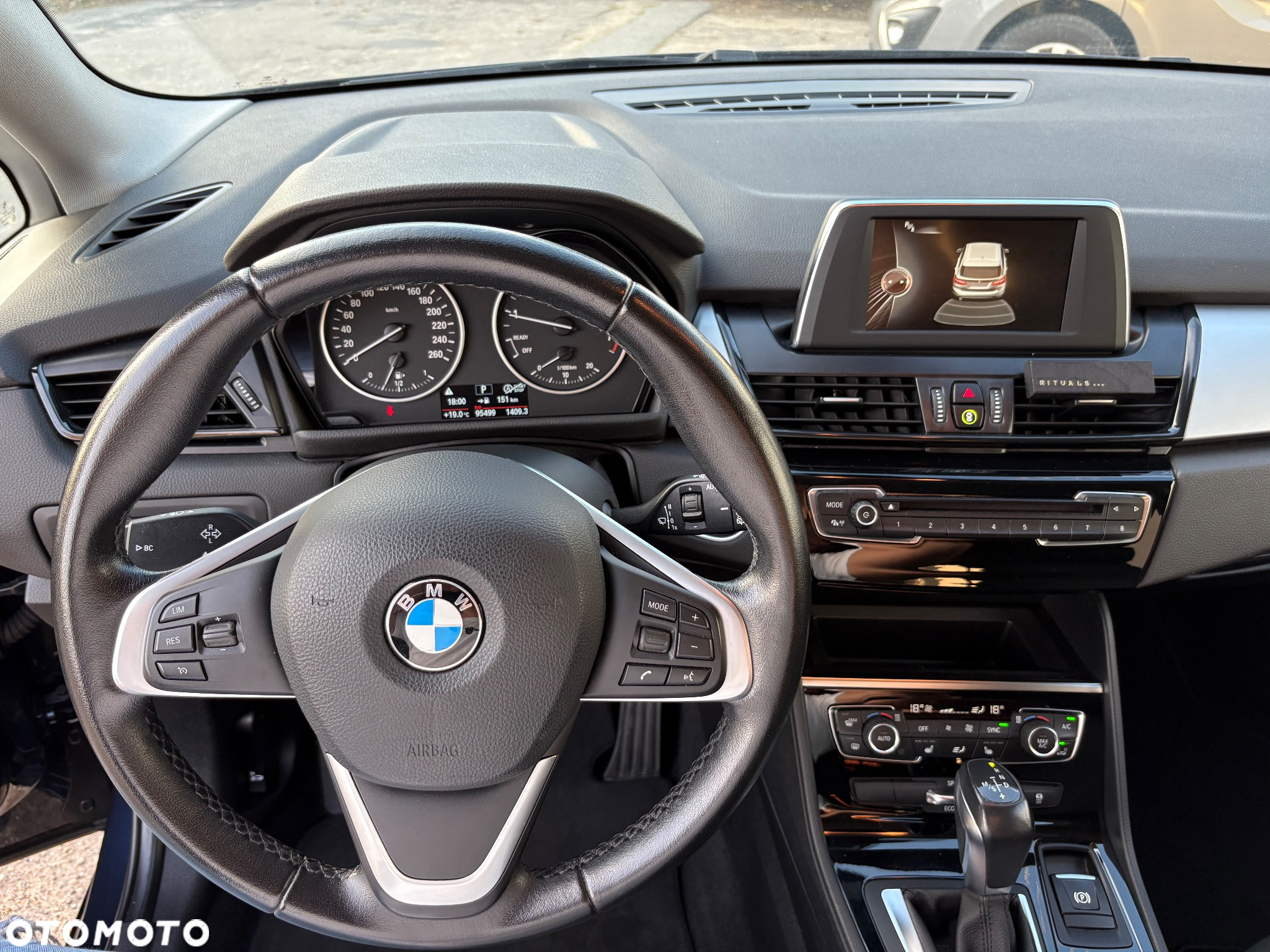 BMW Seria 2 218i Active Tourer - 19