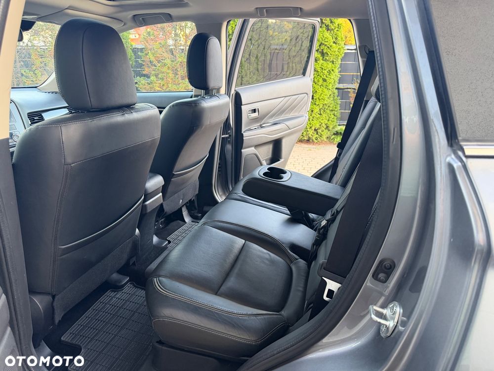 Mitsubishi Outlander Intense + - 6