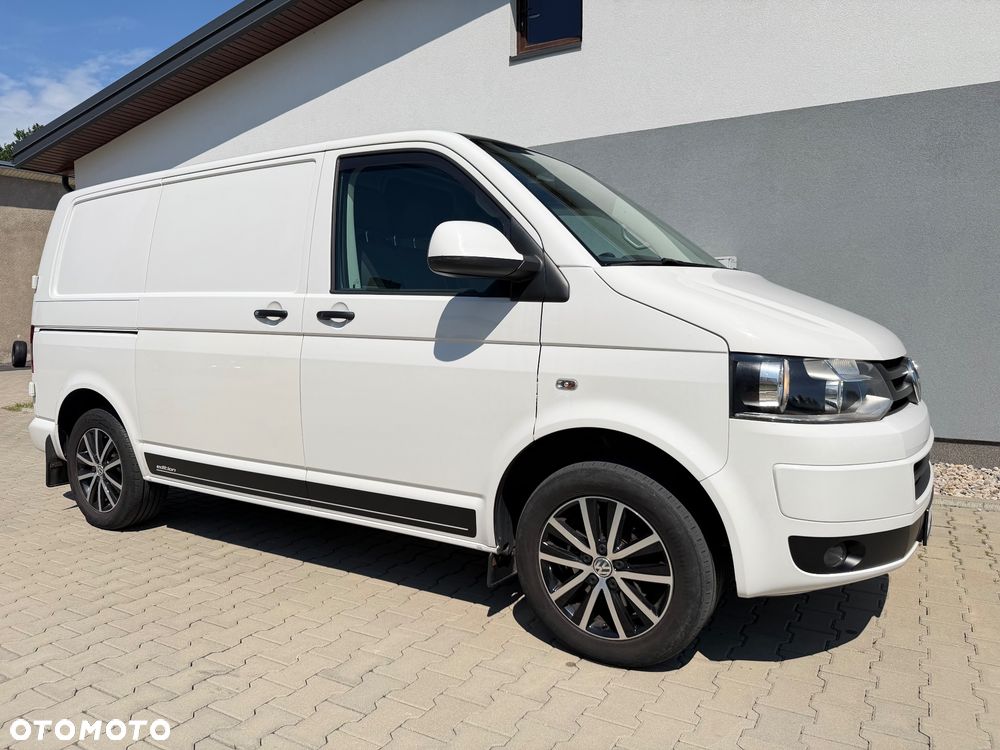 Volkswagen Transporter - 1