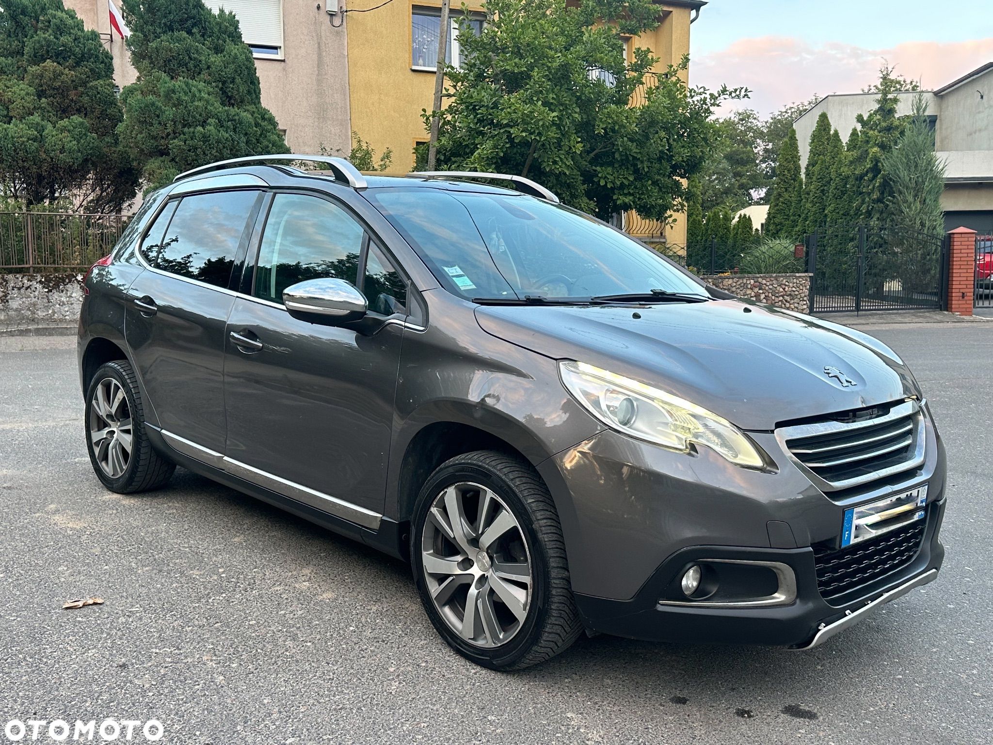 Peugeot 2008 1.6 e-HDi Allure S&S - 1