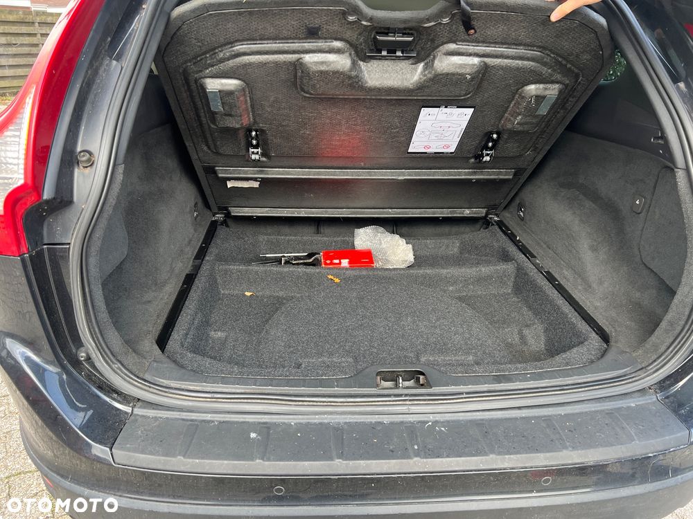 Volvo XC 60 - 21