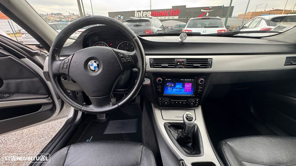 BMW 320 d Exclusive - 27