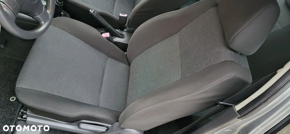 Suzuki Swift 1.3 Club - 25