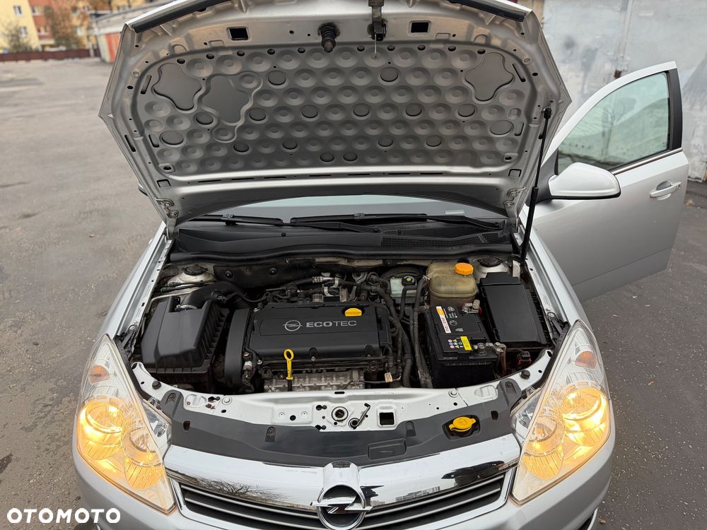 Opel Astra 1.6 - 18