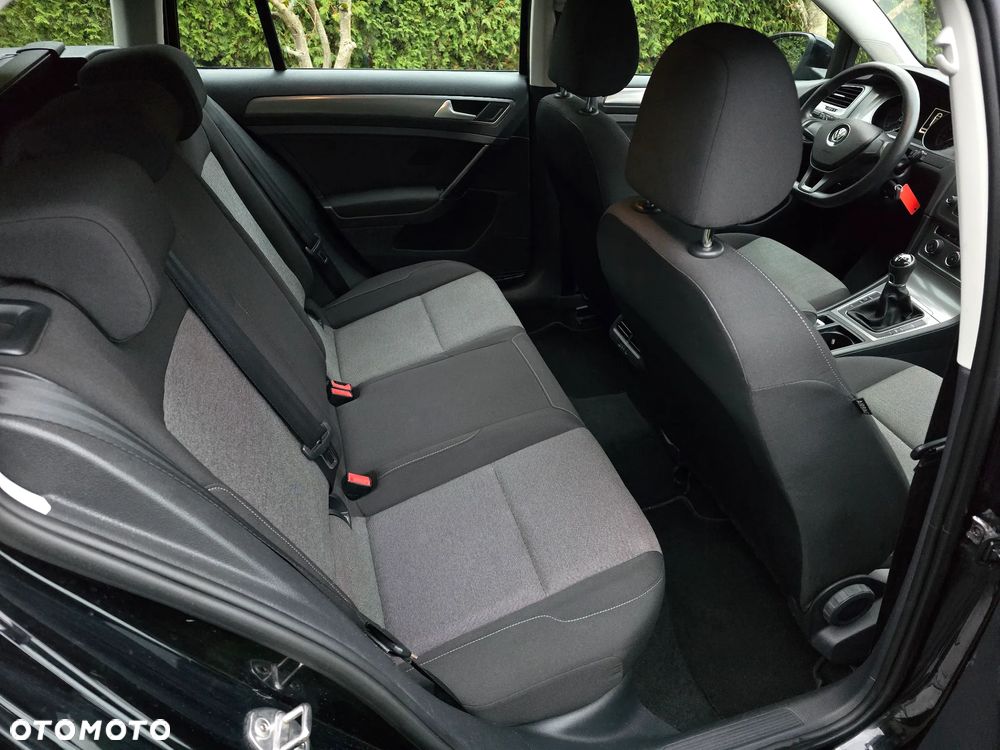 Volkswagen Golf Variant - 18