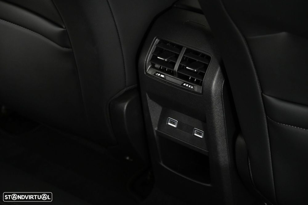 Peugeot 408 1.2 PureTech Allure Pack EAT8 - 25