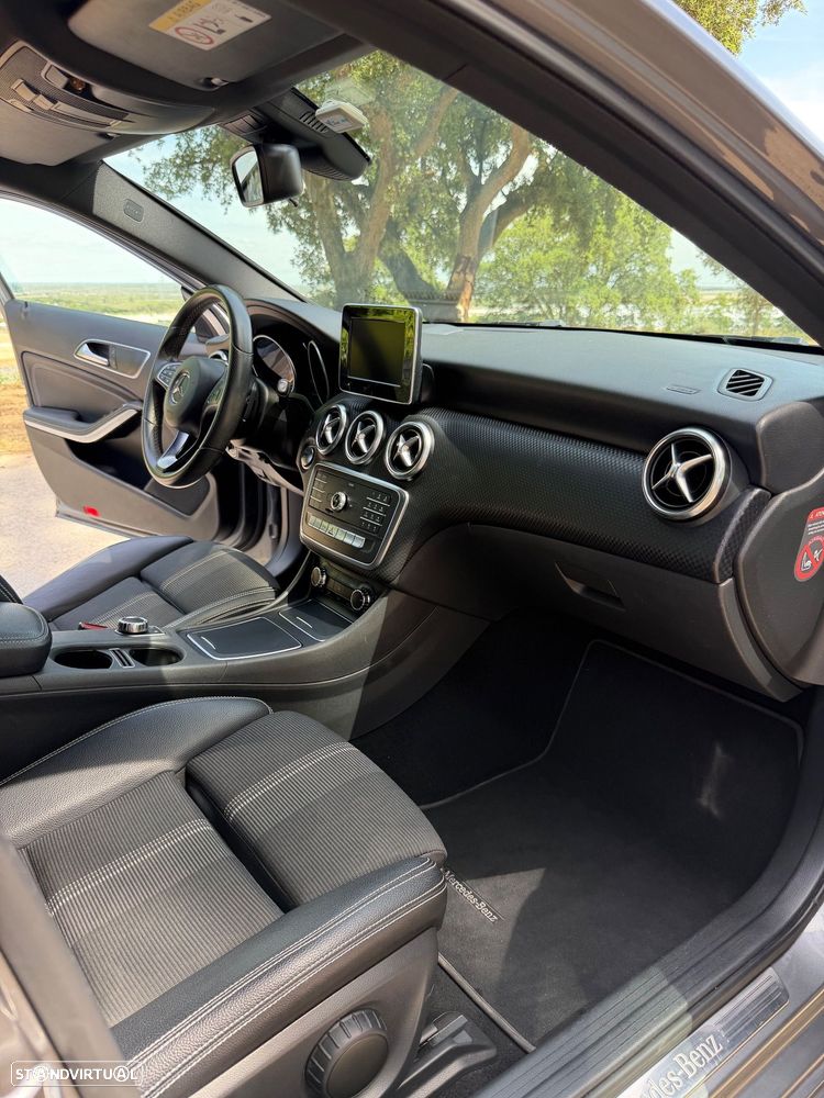 Mercedes-Benz A 180 d Urban Aut. - 12