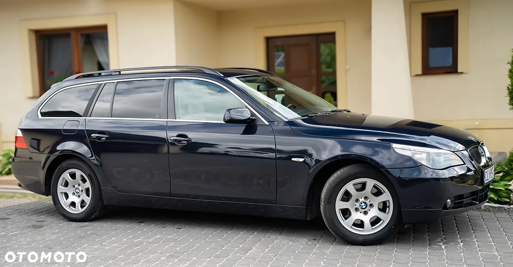 BMW Seria 5 530i Touring - 16