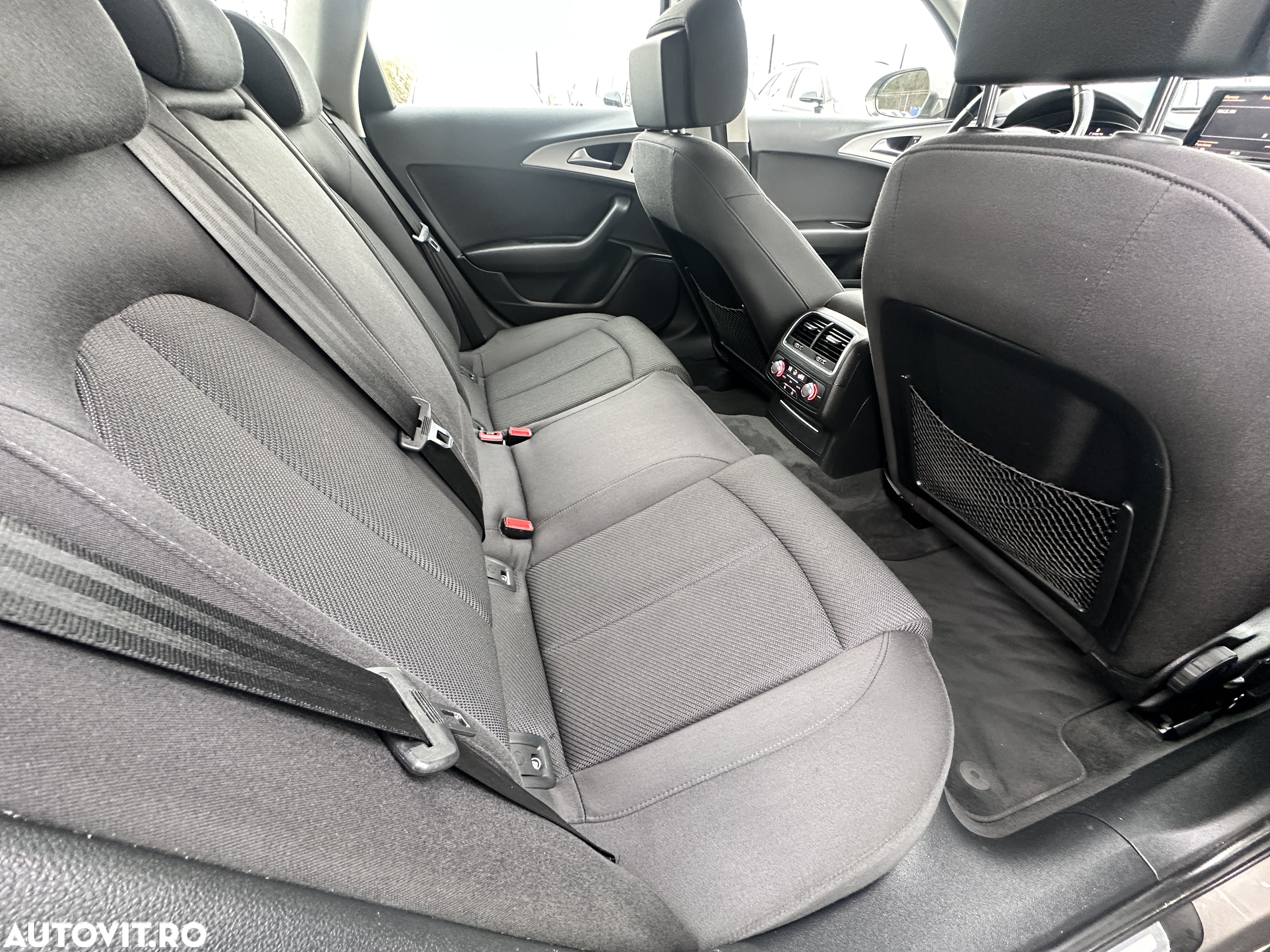 Audi A6 Avant 2.0 TDI Ultra S tronic - 9