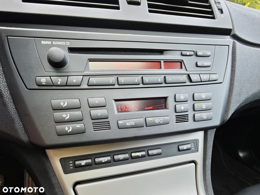 BMW X3 2.0i - 17