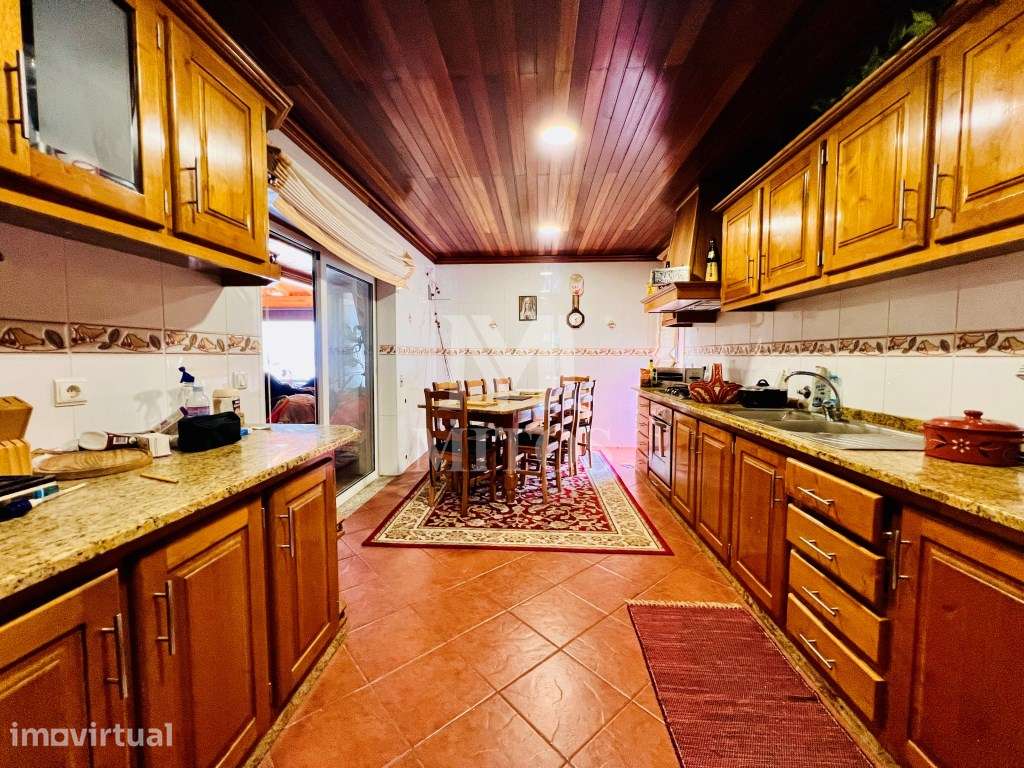 Moradia T3 com comércio para venda em Geraz do Lima, Viana do Castelo - Grande imagem: 4/39