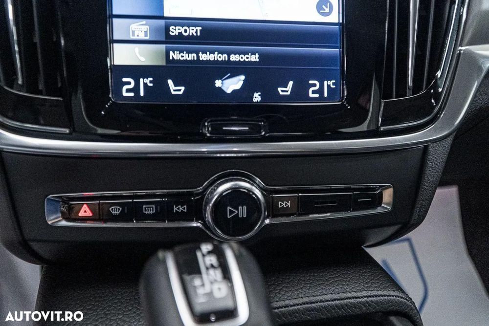 Volvo S90 D3 Geartronic Momentum - 24