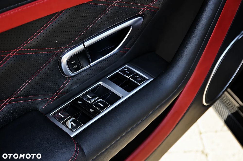 Bentley Continental GT - 16