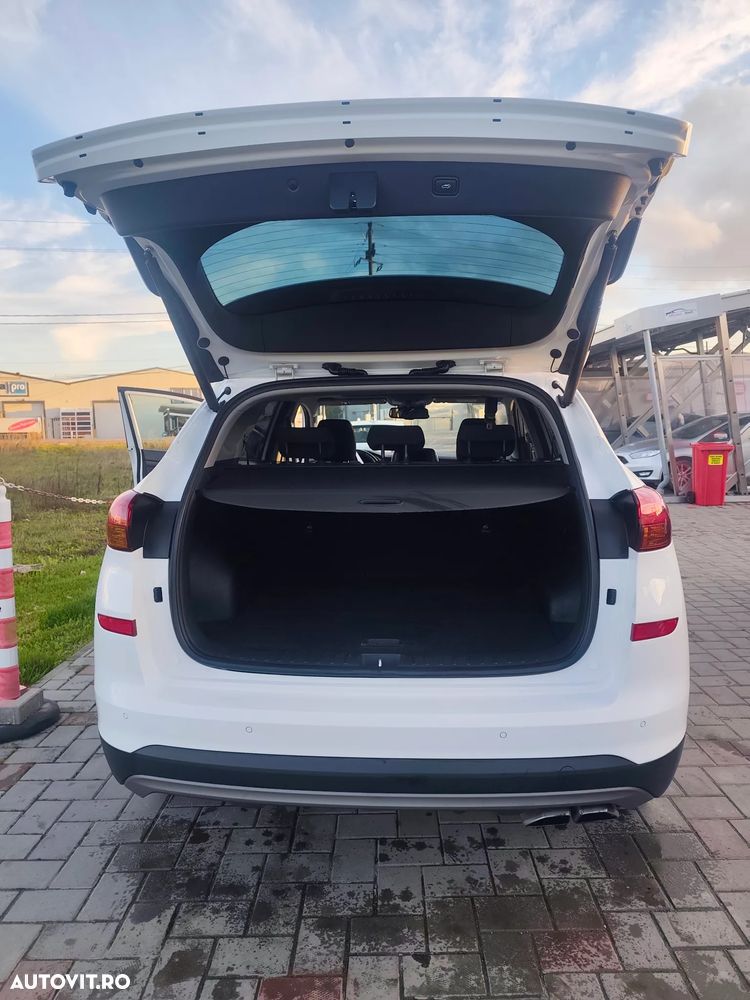 Hyundai Tucson 2.0 CRDI 4WD 8AT Premium - 25