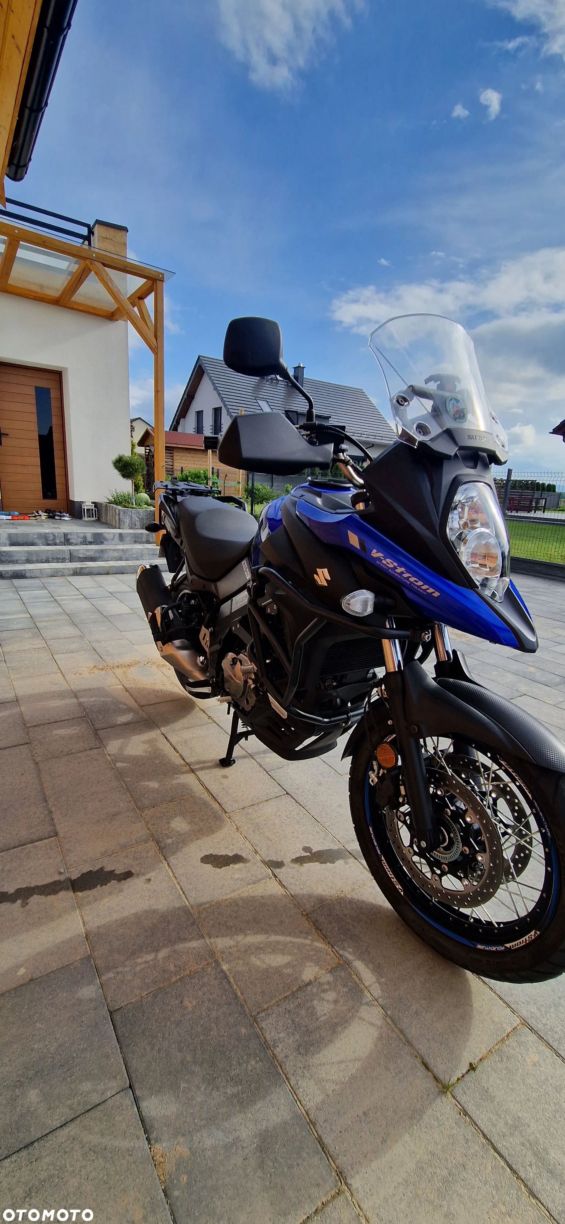 Suzuki V-STROM - 8