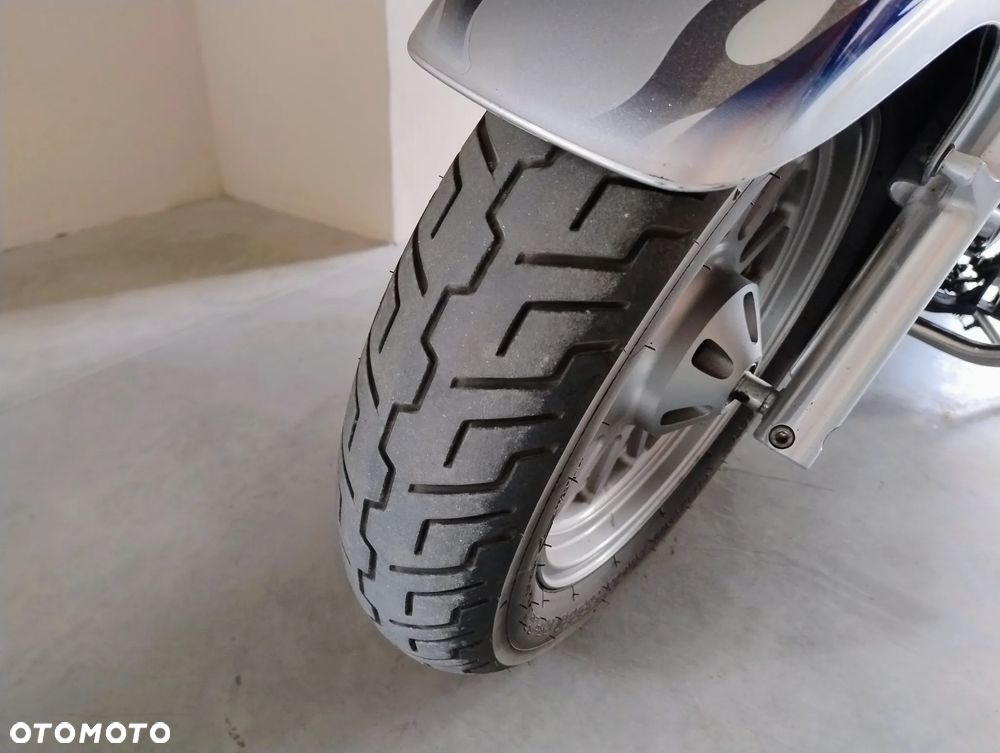 Suzuki VL 800 Volusia - 34