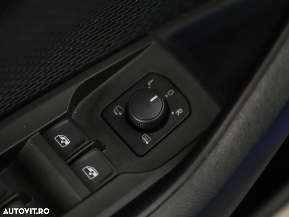 Skoda Octavia Combi 2.0 TDI DSG Premium Edition - 24