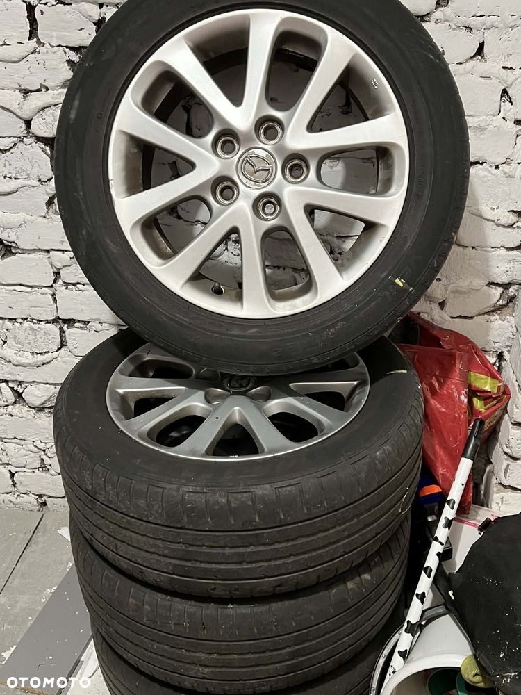 Mazda 3 1.6 Active + - 9