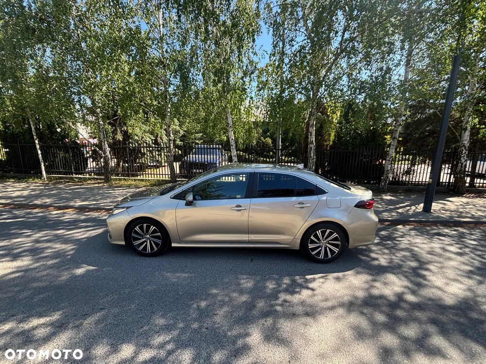 Toyota Corolla 1.8 Hybrid Executive - 9