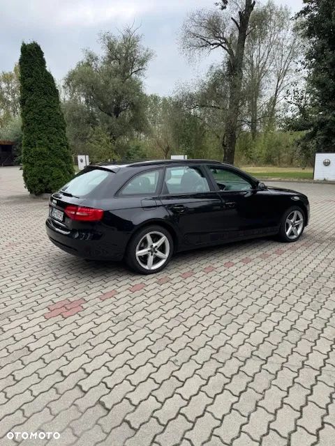 Audi A4 - 1