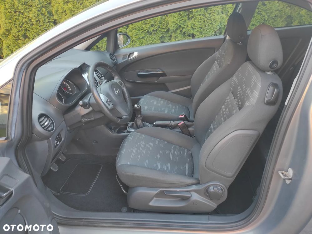 Opel Corsa 1.4 16V Satellite - 17