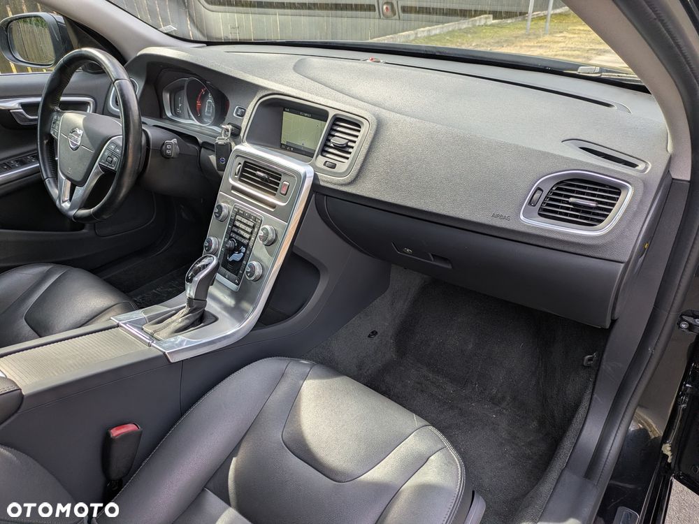 Volvo V60 D4 Drive-E Summum - 17