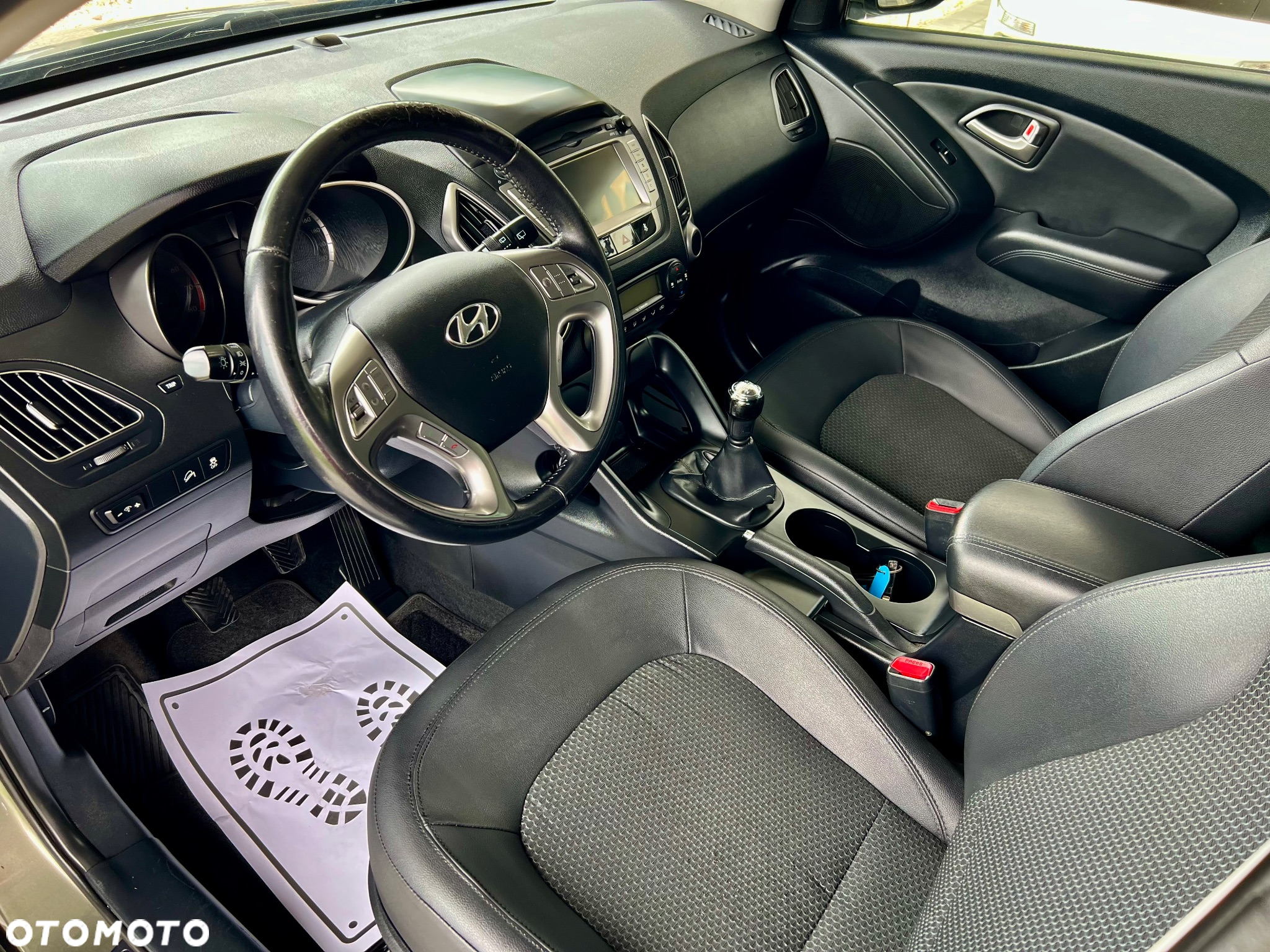 Hyundai ix35 2.0 Premium 2WD - 19