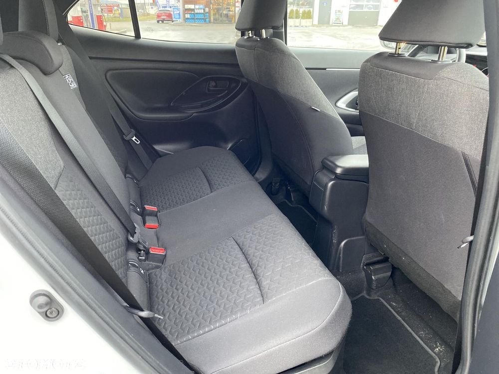 Toyota Yaris Cross Hybrid 1.5 Comfort - 20