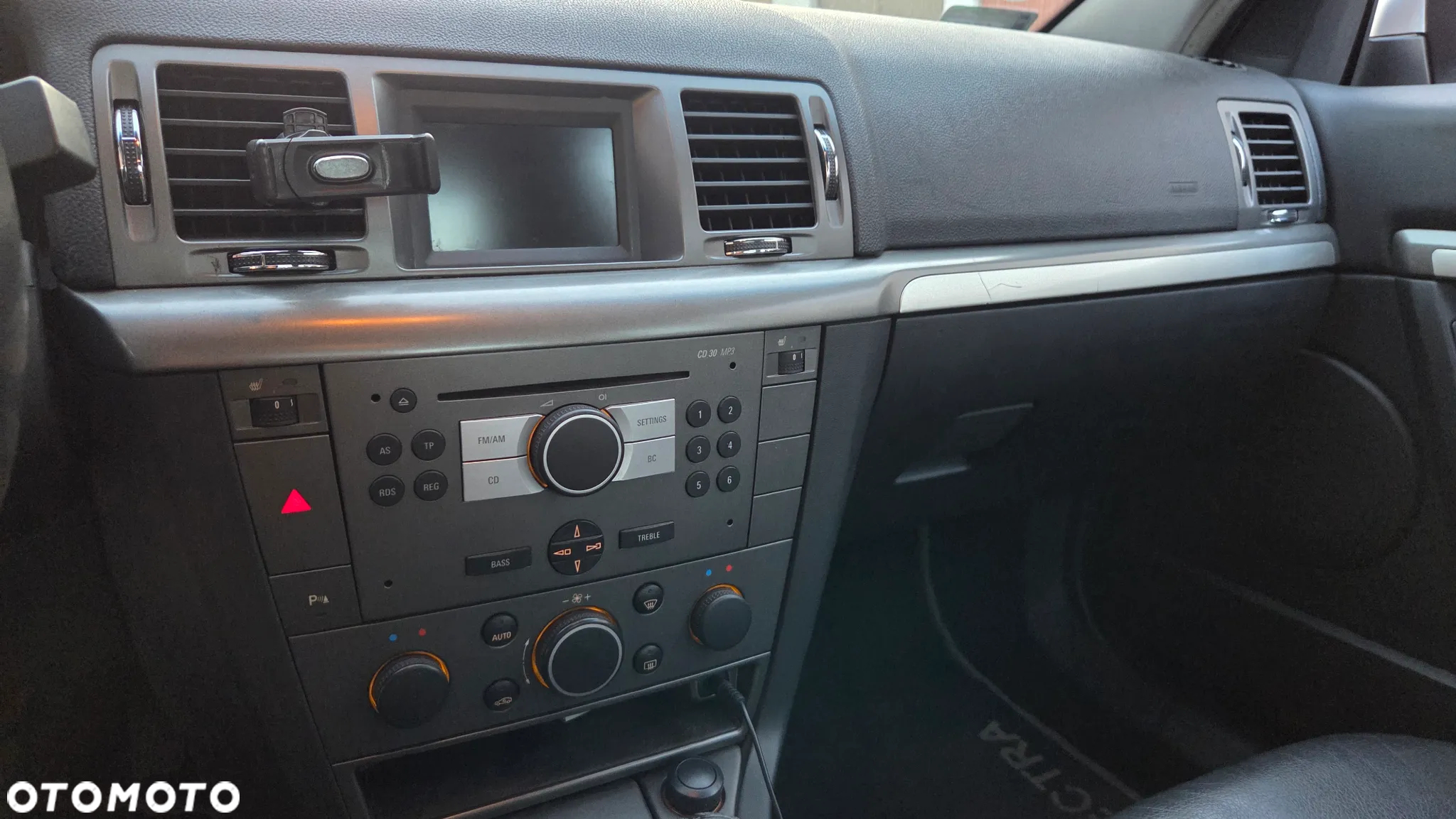 Opel Vectra 2.2 - 8