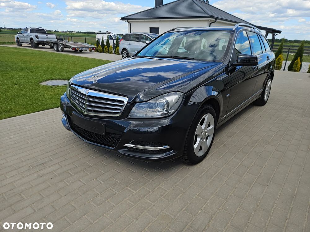 Mercedes-Benz Klasa C 200 (BlueEFFICIENCY) 7G-TRONIC Elegance - 3
