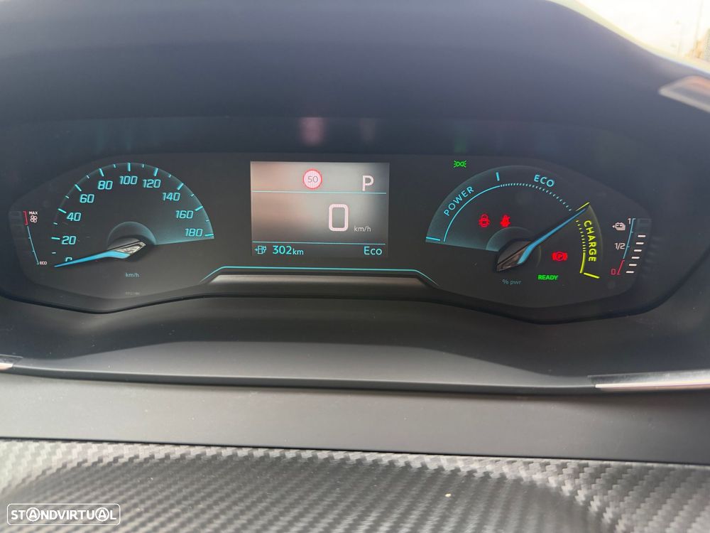 Peugeot e-208 50 kWh Style — fotografia 18