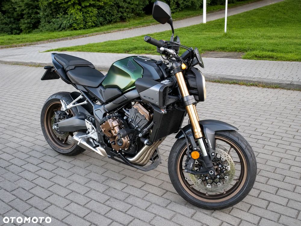 Honda CB - 2