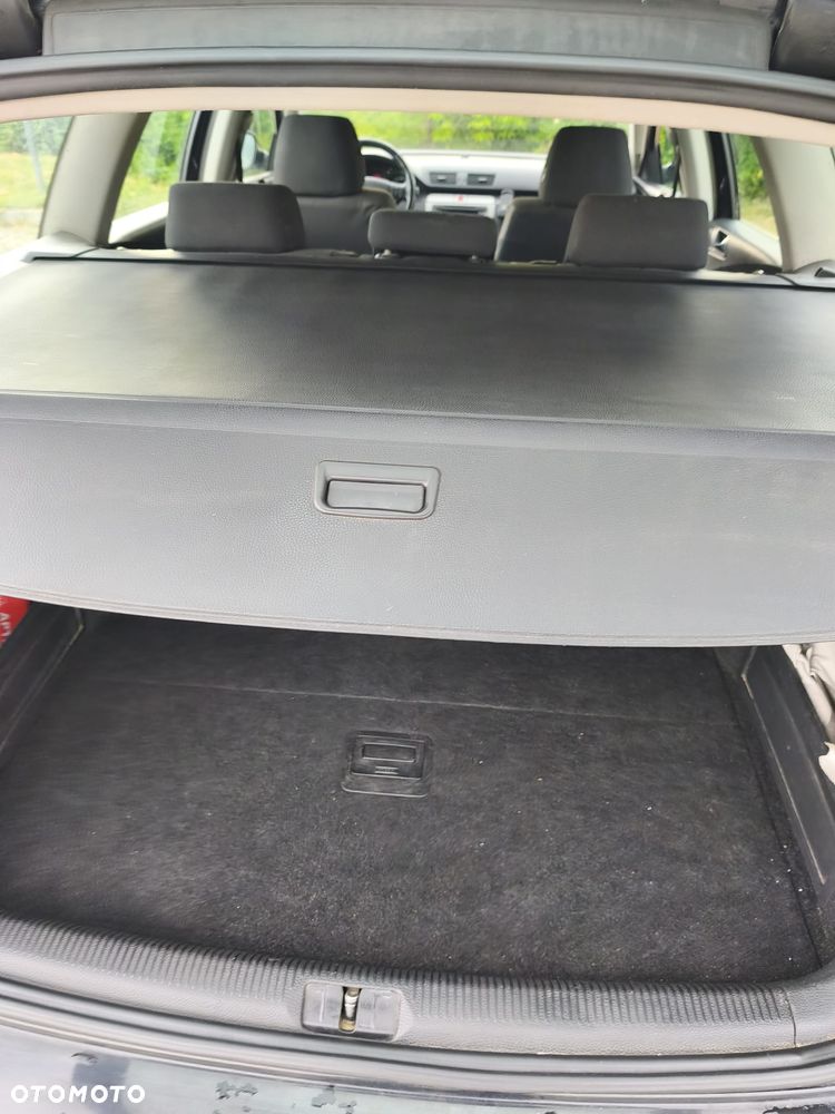 Volkswagen Passat 1.9 TDI Comfortline - 8